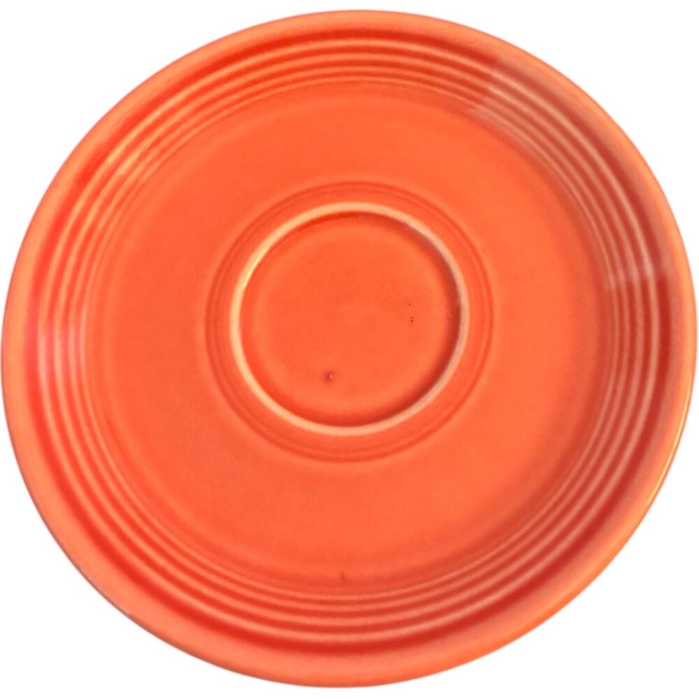Fiesta Ware Saucer – Persimmon
This is a vibrant Fiesta Ware saucer